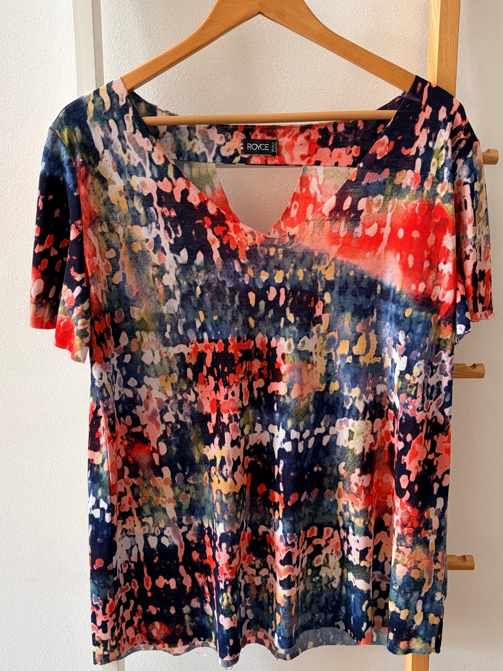 Royce Navy & Coral Abstract V-Neck Short Sleeve Top